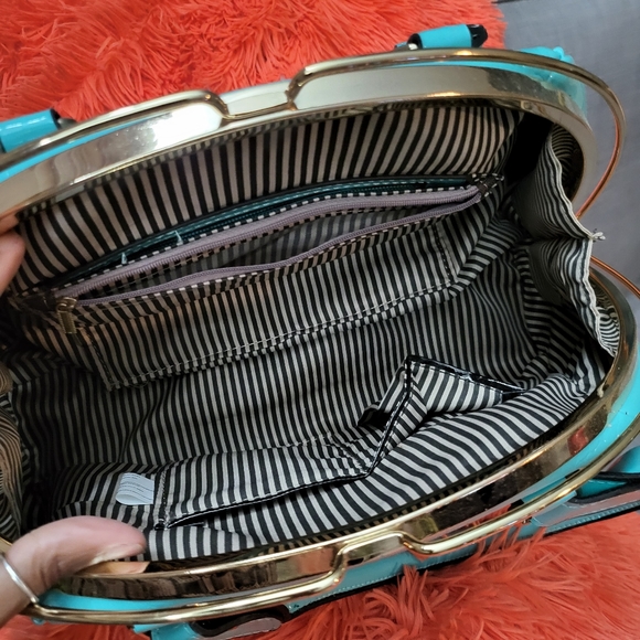 Purse - Picture 4 of 4